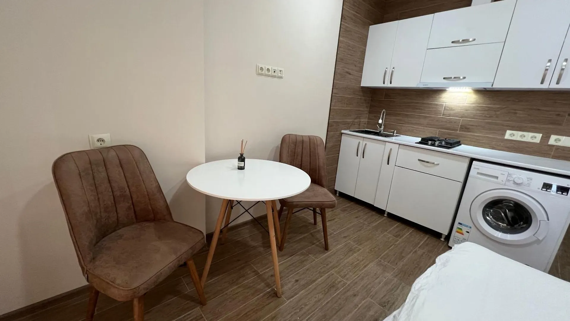 Hotel Paris 바투미 3*,  조지아